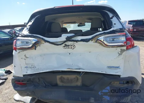 2017 Jeep Cherokee Latitude 4X4 из США, поврежденный, VIN 1C4PJMCB7HW649237